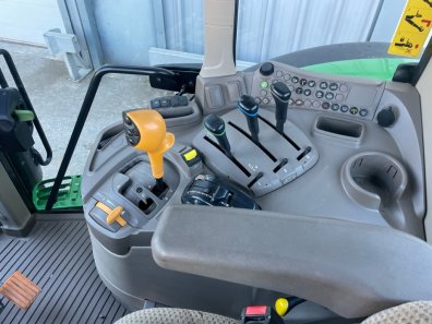 John Deere 6155M