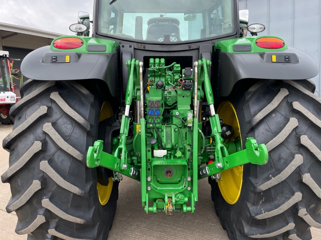 John Deere 6R 155