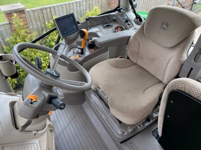 John Deere 6R 155