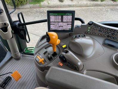John Deere 6R 155