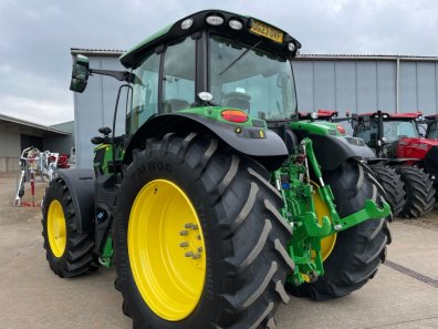 John Deere 6R 155