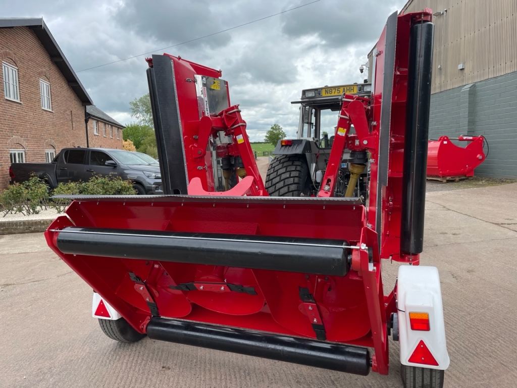 Trimax Pegasus S3 Elite 493 finishing mower