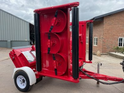 Trimax Pegasus S3 Elite 493 finishing mower