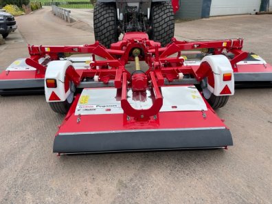 Trimax Pegasus S3 Elite 493 finishing mower