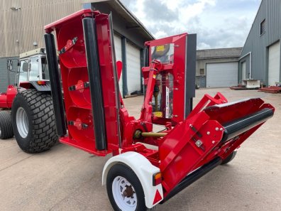 Trimax Pegasus S3 Elite 493 finishing mower