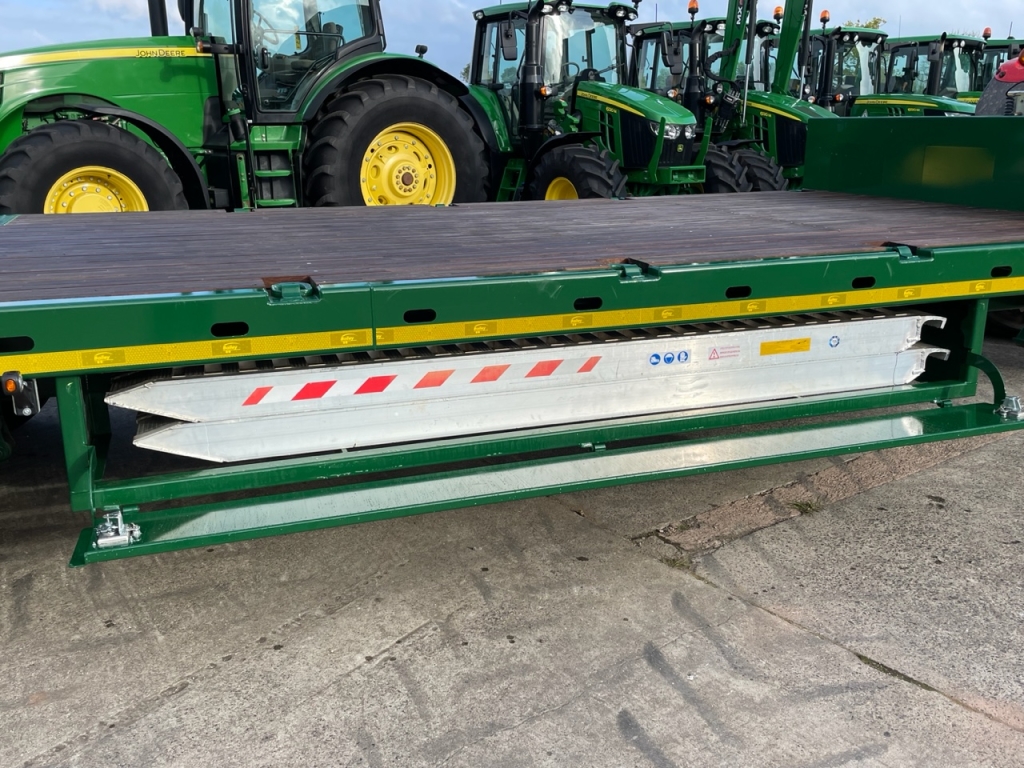 Bailey 20 Ton Flat Deck low loader 33ft long