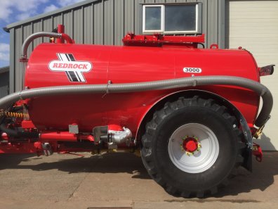 Redrock 3000 gallon tanker