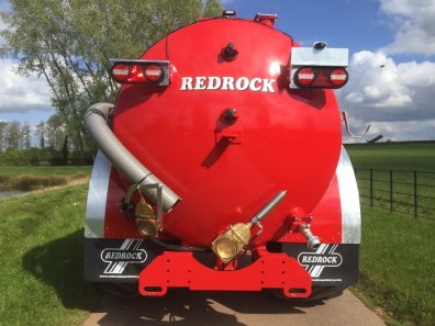 Redrock 3000 gallon tanker