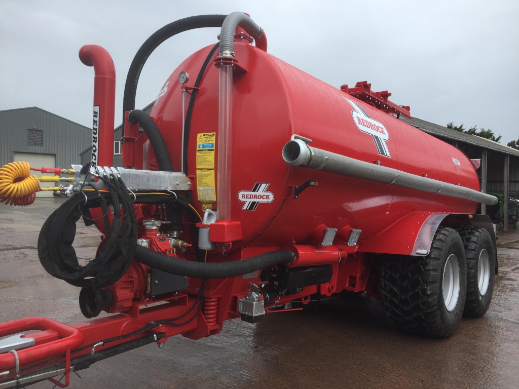 Redrock 3500 gallon tanker