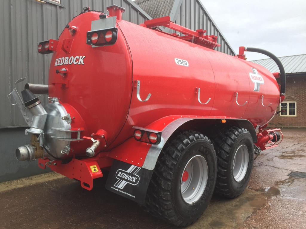 Redrock 3500 gallon tanker