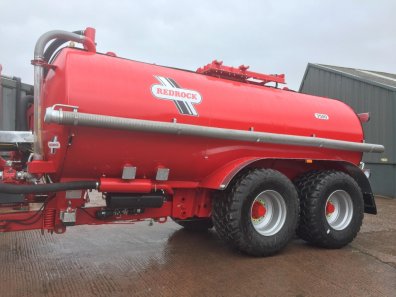 Redrock 3500 gallon tanker