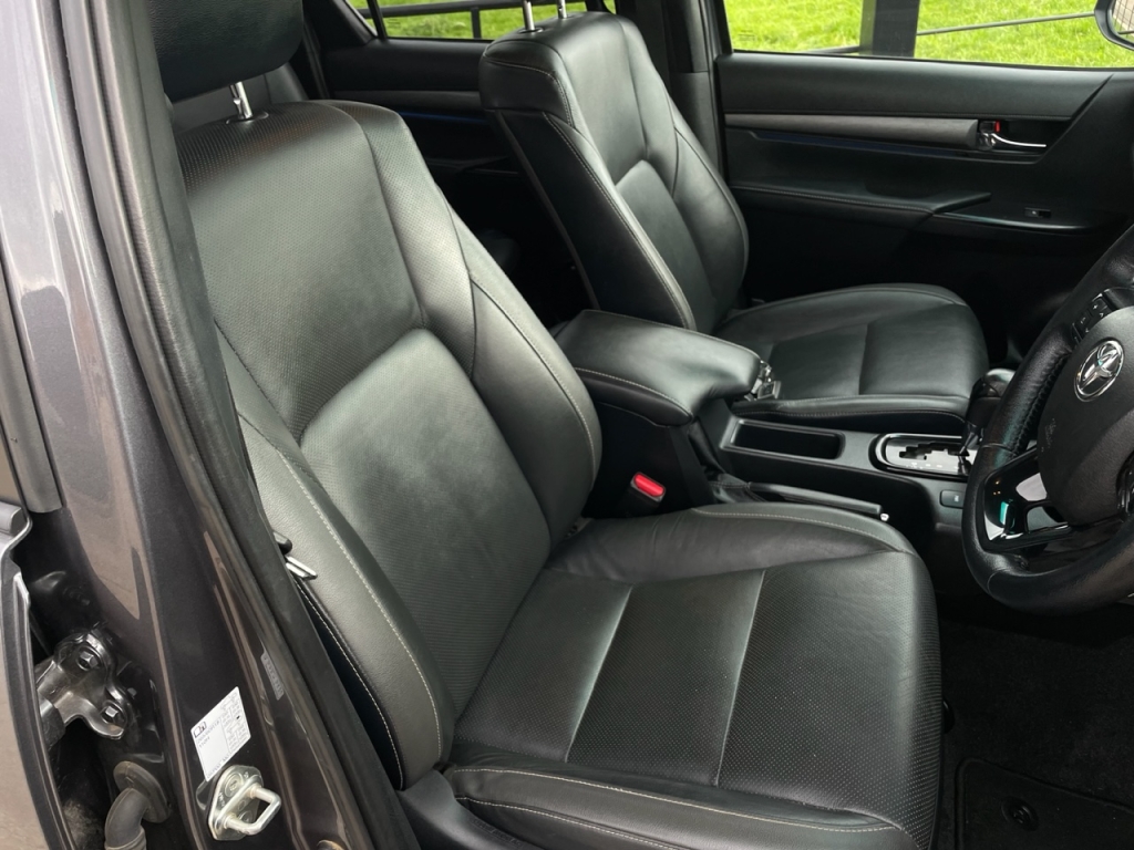 Toyota Hi-Lux Invincible X 2.8 Diesel