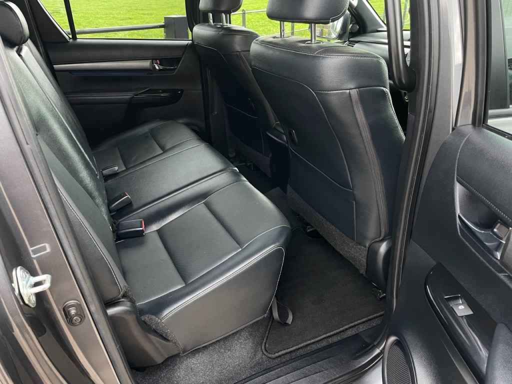 Toyota Hi-Lux Invincible X 2.8 Diesel