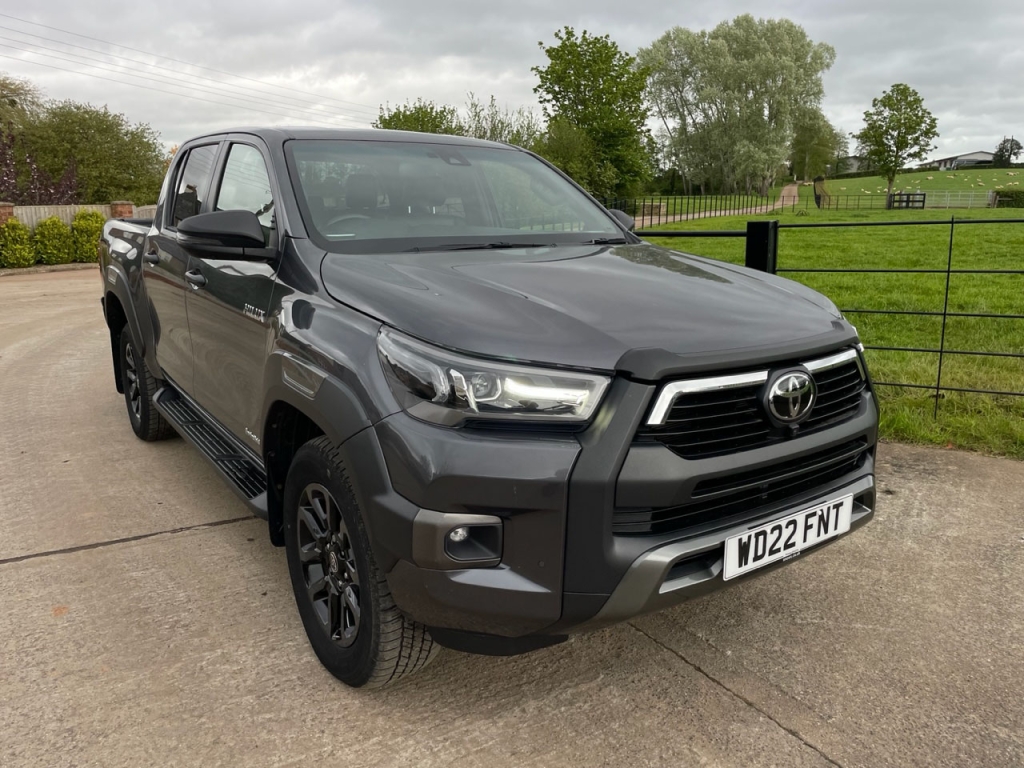 Toyota Hi-Lux Invincible X 2.8 Diesel