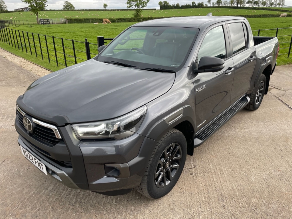Toyota Hi-Lux Invincible X 2.8 Diesel