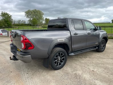 Toyota Hi-Lux Invincible X 2.8 Diesel