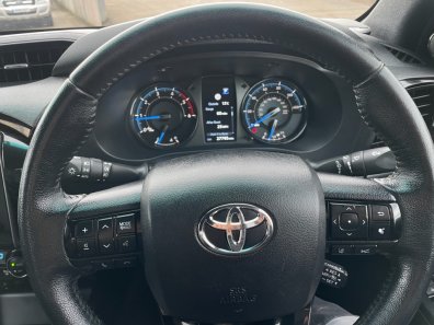 Toyota Hi-Lux Invincible X 2.8 Diesel