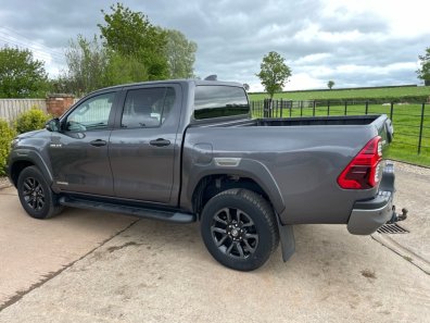 Toyota Hi-Lux Invincible X 2.8 Diesel