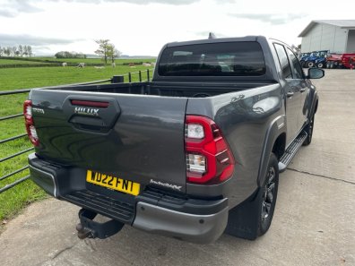 Toyota Hi-Lux Invincible X 2.8 Diesel