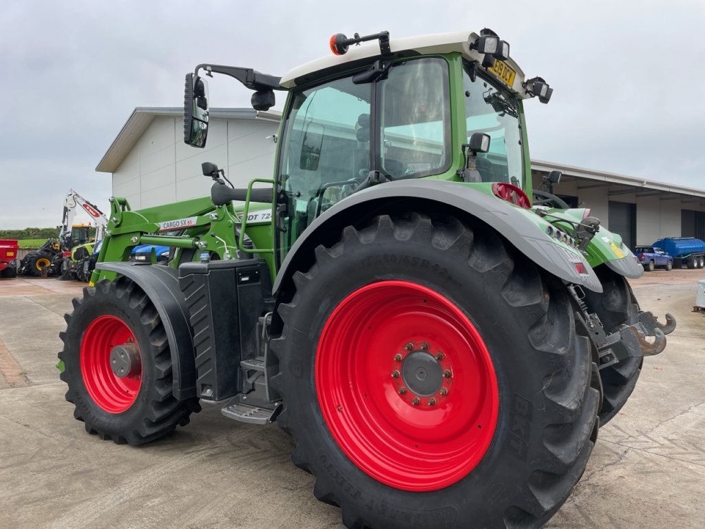 Fendt 724 Profi-Plus