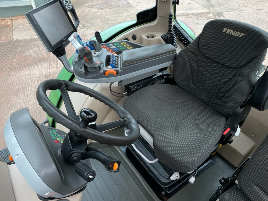 Fendt 724 Profi-Plus