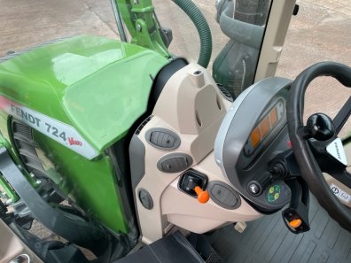 Fendt 724 Profi-Plus