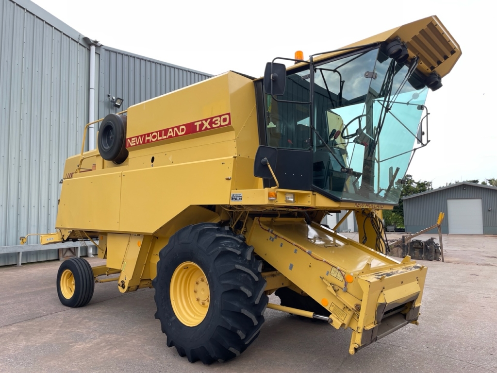 New Holland TX30