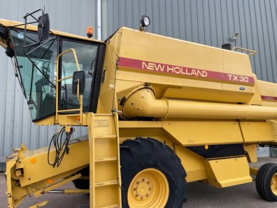 New Holland TX30