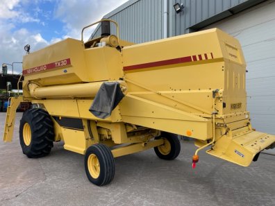 New Holland TX30
