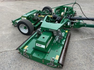 Major Contoura finishing mower