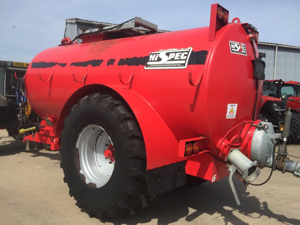 Hi-Spec 2600 Gallon slurry tanker