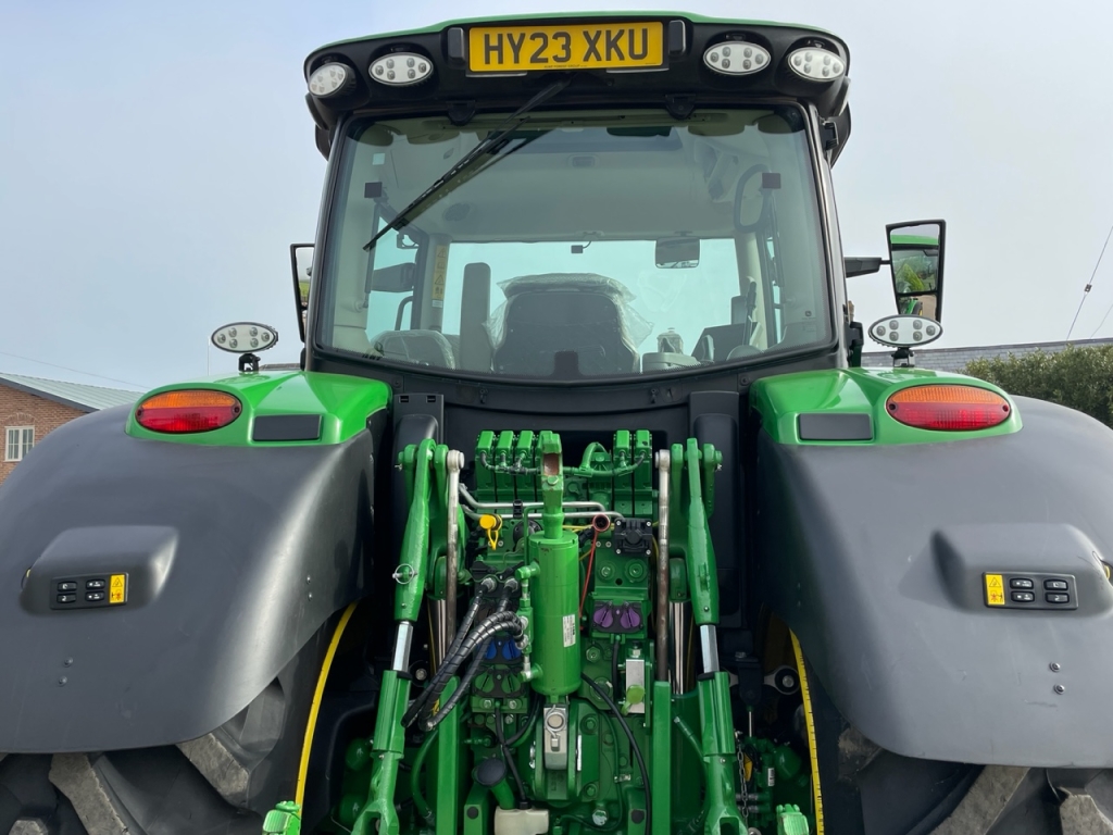 John Deere 6R 185