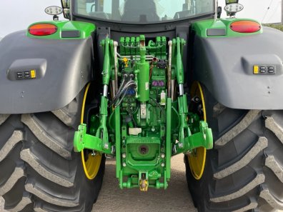 John Deere 6R 185