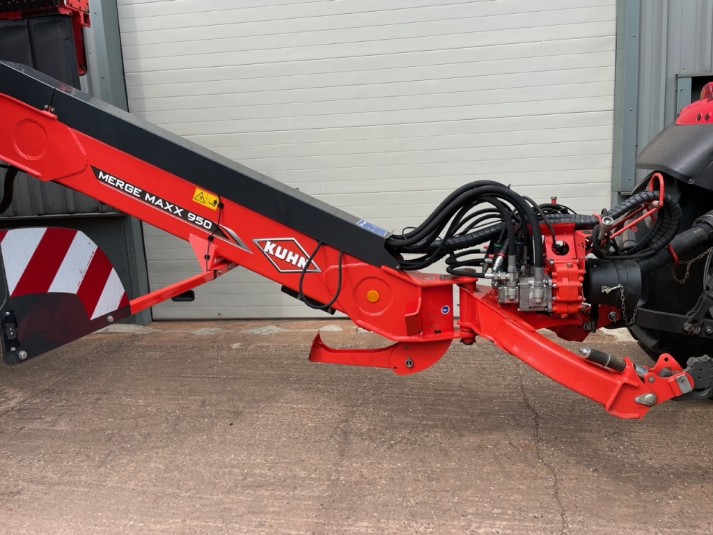 Kuhn Merge Maxx 950