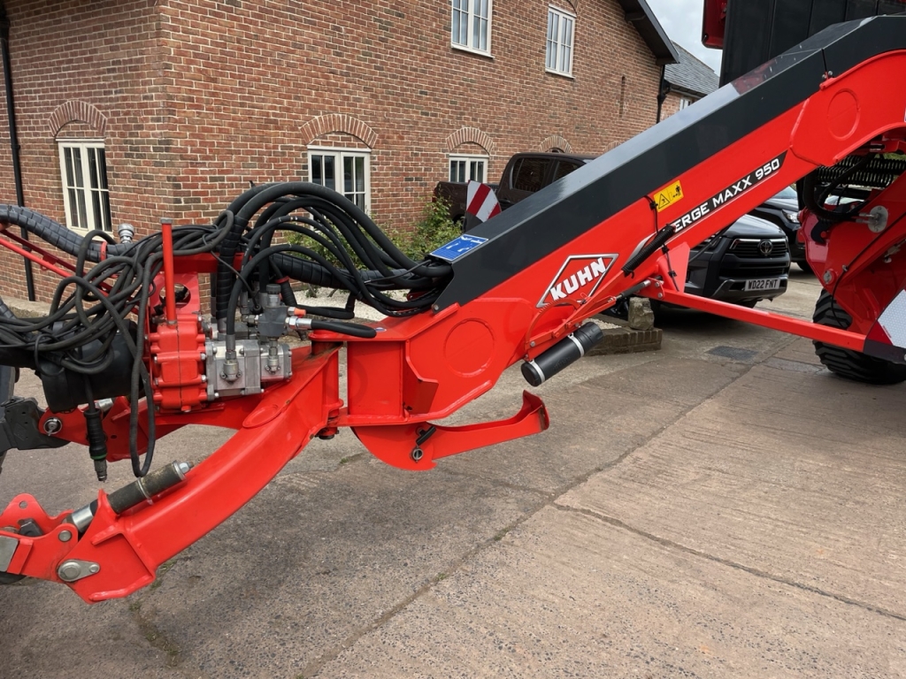 Kuhn Merge Maxx 950