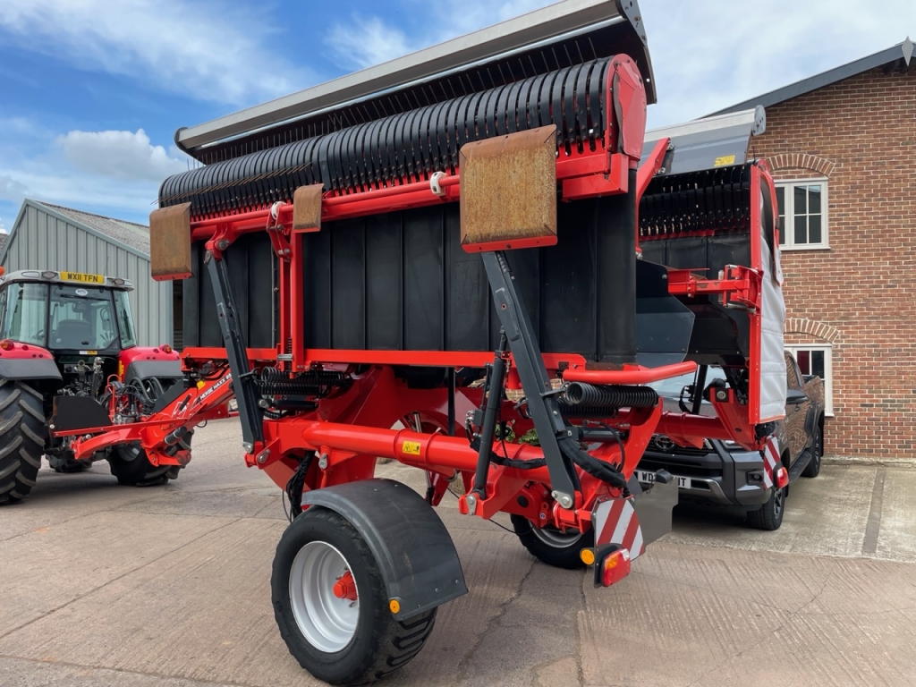 Kuhn Merge Maxx 950