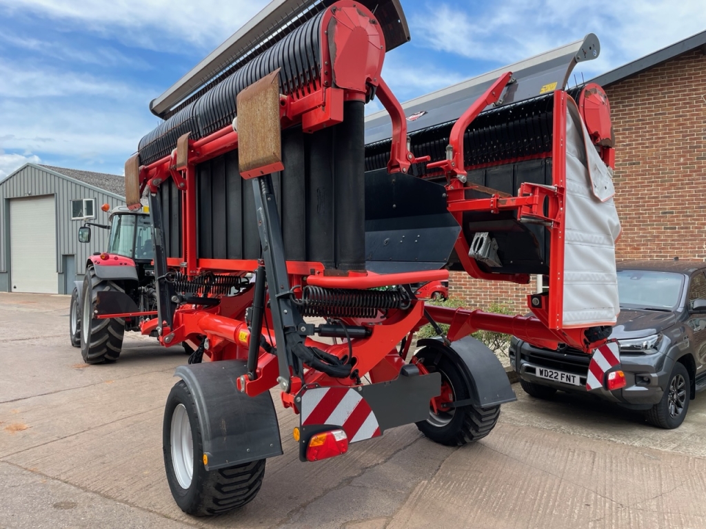 Kuhn Merge Maxx 950