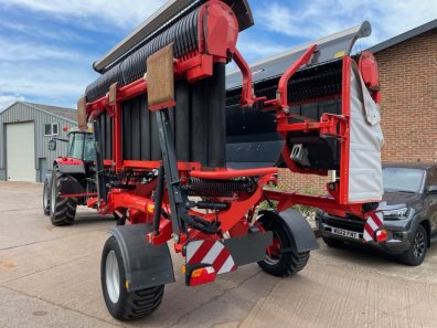 Kuhn Merge Maxx 950
