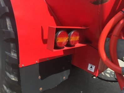 Hi-Spec 2600 Gallon slurry tanker