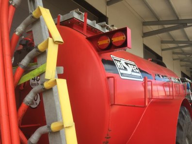 Hi-Spec 2600 Gallon slurry tanker