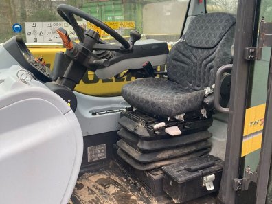 New Holland TH7.42 elite