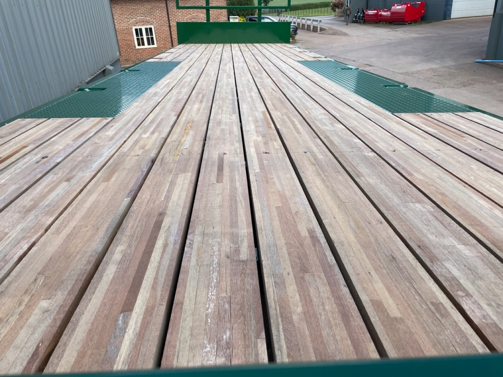 Bailey Flat Deck Tri-axle trailer