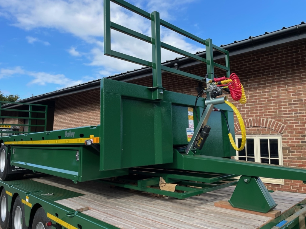 Bailey Flat Deck Tri-axle trailer