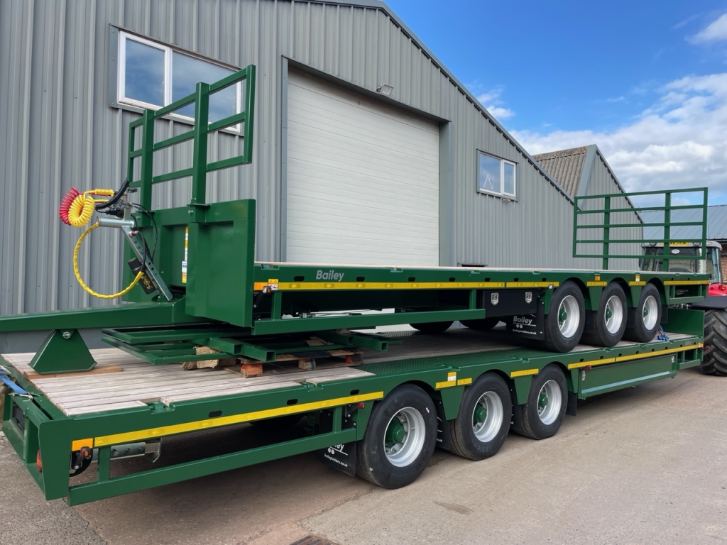 Bailey Flat Deck Tri-axle trailer