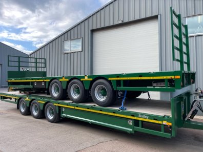 Bailey Flat Deck Tri-axle trailer