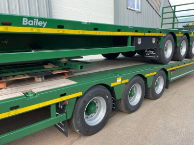 Bailey Flat Deck Tri-axle trailer