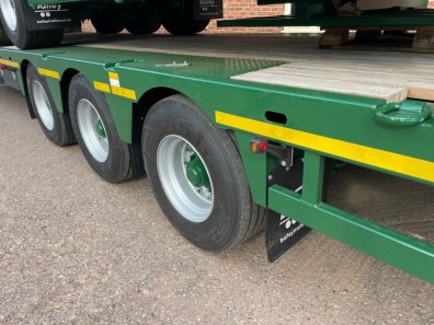 Bailey Flat Deck Tri-axle trailer