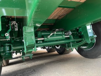 Bailey Flat Deck Tri-axle trailer