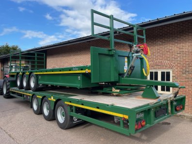 Bailey Flat Deck Tri-axle trailer