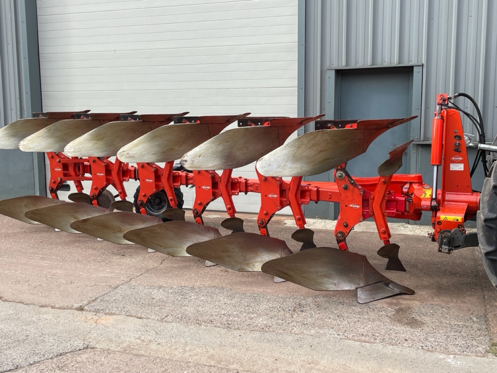 Kuhn Multi-Master 122 plough